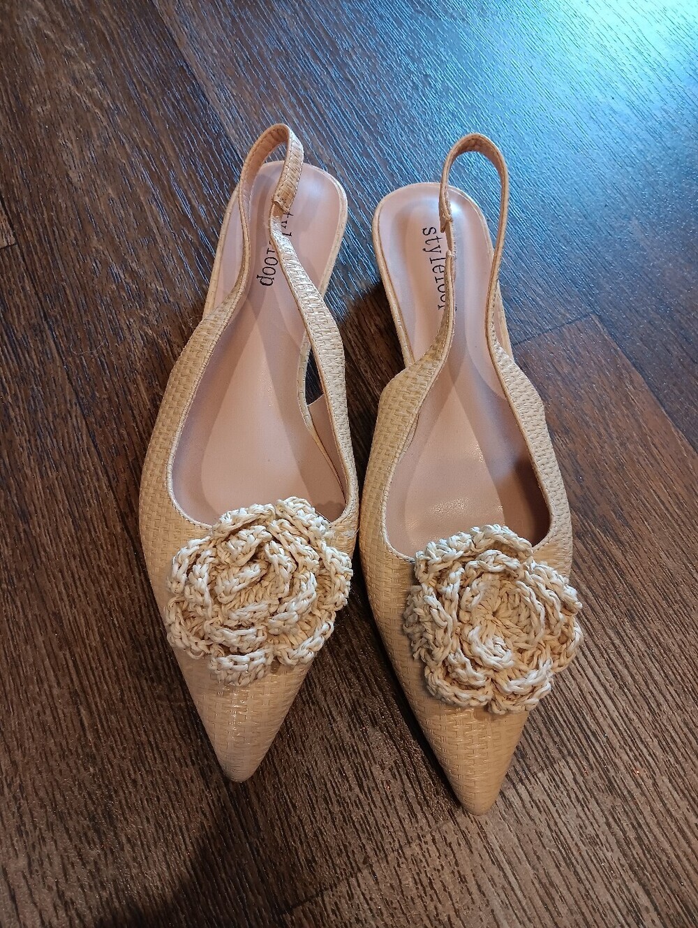 Styleloop Natural Beige Pointed Slingback Flats with Floral Rosette Sz 39 Usa 8